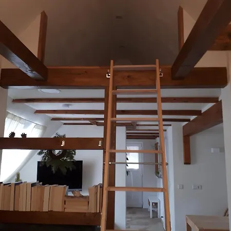 Carlotta Apartment *